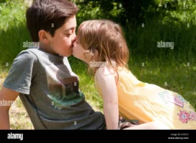 Pictures Of Boys And Girls Kissing 0